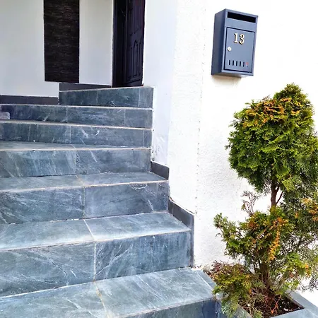 Azzur Aparthotel
