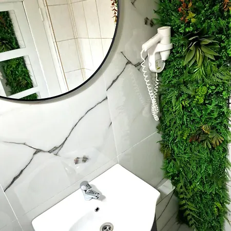 Aparthotel Azzur Constanta