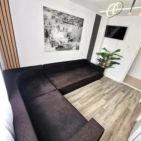 Aparthotel Azzur Constanta