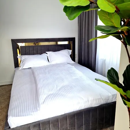 Aparthotel Azzur 3*